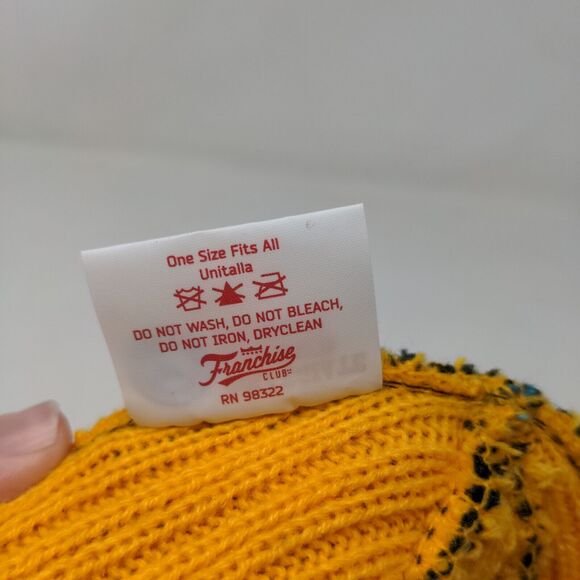 Franchise Club Iowa Hawkeyes Men's Knit Beanie Hat Black Embroidered Bird Logo - Picture 12 of 12